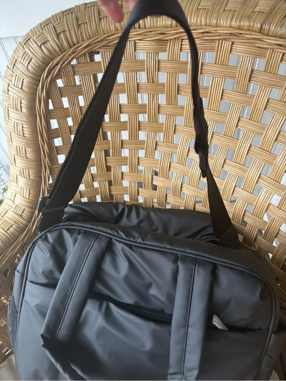 Black Quince Carry-on Duffle Tote Bag - Modern Everyday Travel Bag - Picture 7 of 8